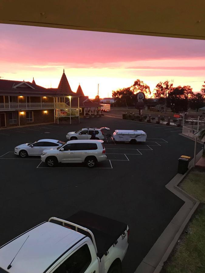 Abel Tasman Motor Inn Dubbo Exterior photo